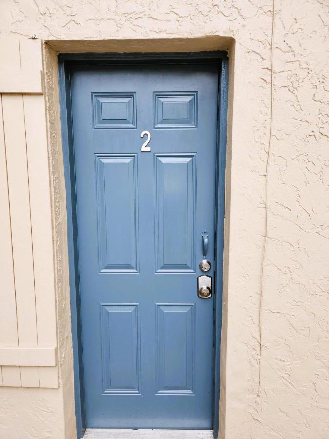 Adorable Mini Suite In Tampa Exterior photo